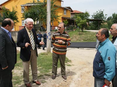 Sapanca'da Asfalt Sevinci