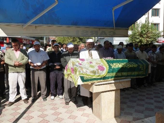 Pamukova'da hamile kadını vurdular, bebeği ise...