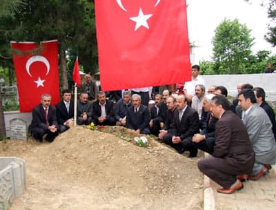 Kültür Derneklerinden Şehit Ailesine Ziyaret