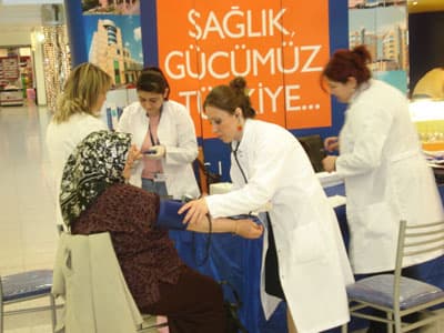 Ücretsiz Tansiyon ve Şeker Ölçümü