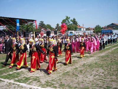 Akyazı'da Coşkulu Kutlama