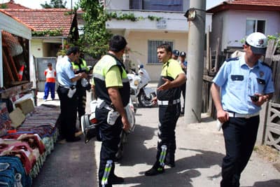 Trafik Polisine Bıçaklı Saldırı