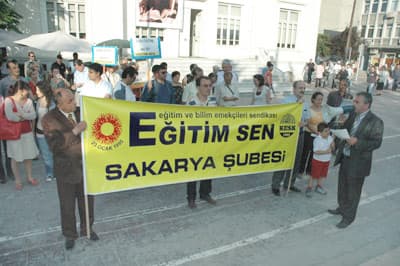 Eğitim-Sen'den Ek Ders Eylemi