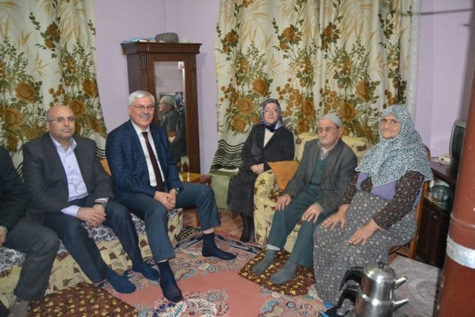 Ateş düştüğü yeri yakar!