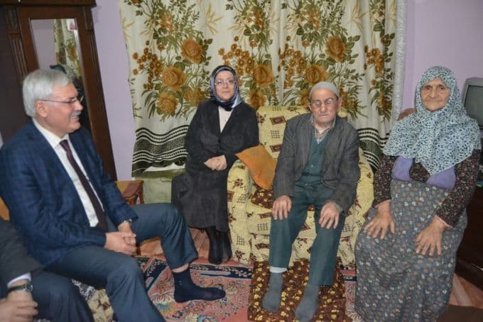 Ateş düştüğü yeri yakar!