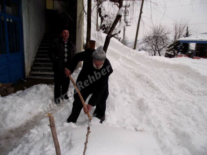 Karasu'da hayat felç oldu!