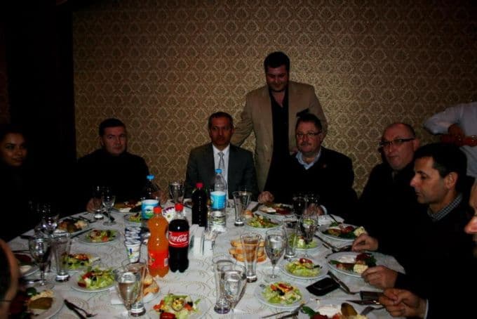 Sakaryalı gazetecilerden sürpriz düet