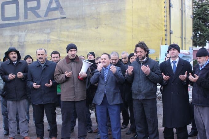 Sapanca'dan Suriye'ye insanlık taşındı