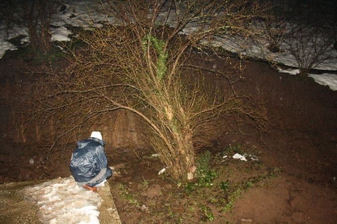 Eriyen kar suları heyelana neden oldu