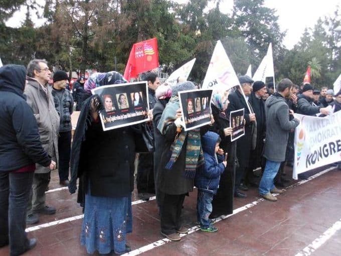 Paris'te öldürülen 3 PKK'lı için Sakarya'da protesto!