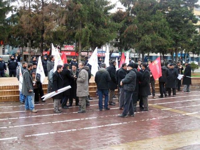 Paris'te öldürülen 3 PKK'lı için Sakarya'da protesto!
