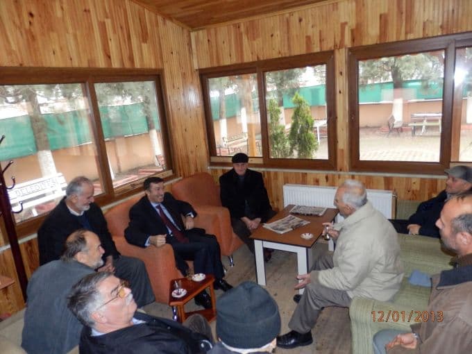 Cemaat var ama İmam yok!