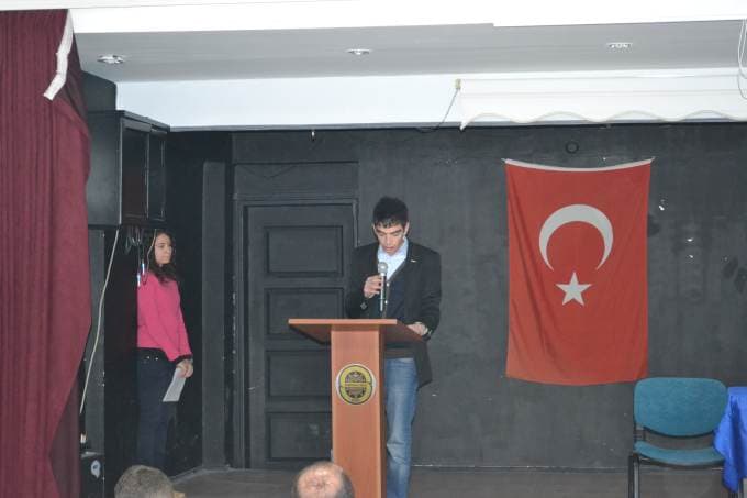 Kıyafet serbestliğine övgü