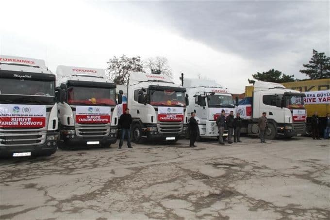 Akyazı'dan Suriye'ye yardım gitti