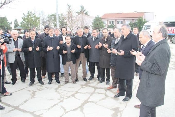 Akyazı'dan Suriye'ye yardım gitti
