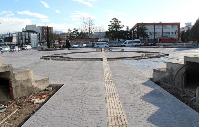 Arifiye'de büyük meydan çalışmaları