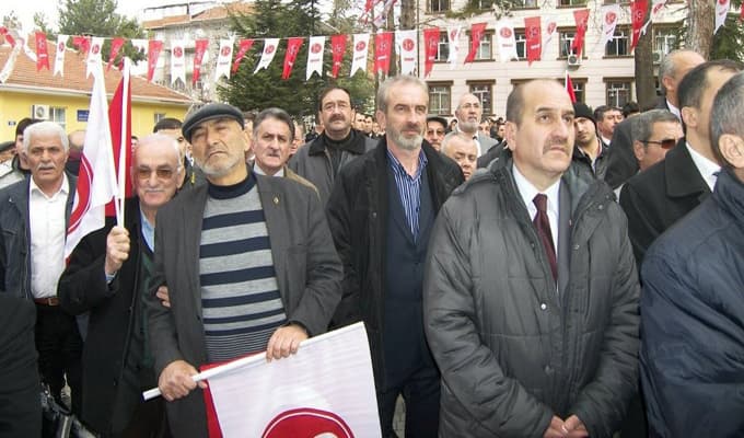 MHP Sakarya Teşkilatları mitinge katıldı