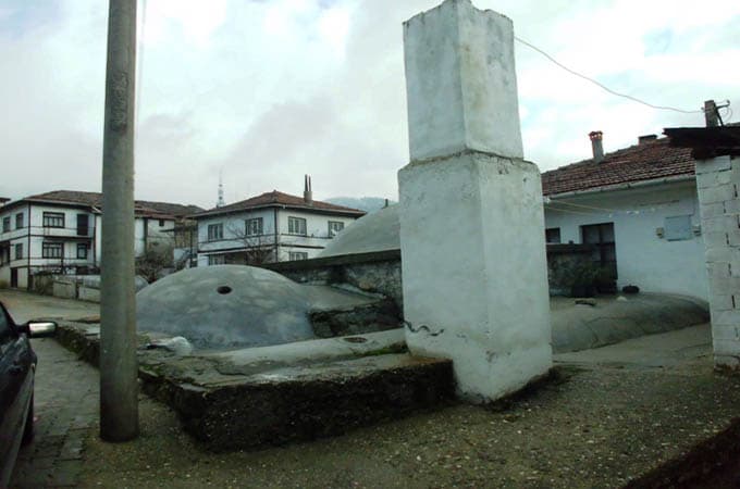 Osmanlı Hamamı yıkılmaya yüz tutuyor