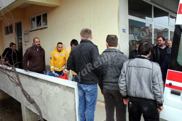 Ferizli'de bir kadın kendini astı