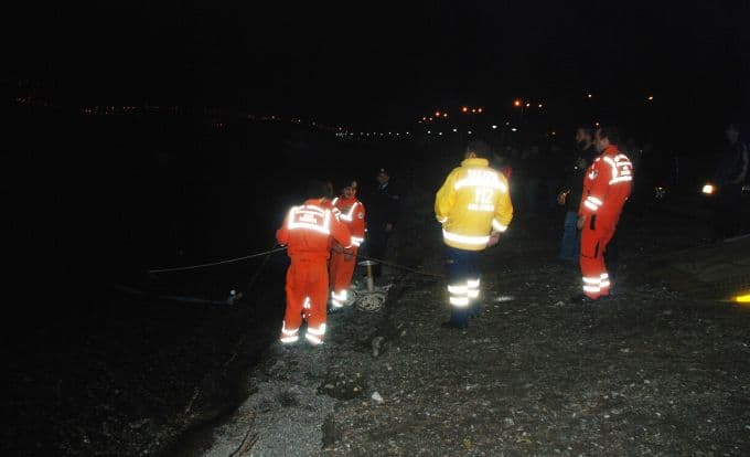 Araç Sapanca Gölü'ne Uçtu