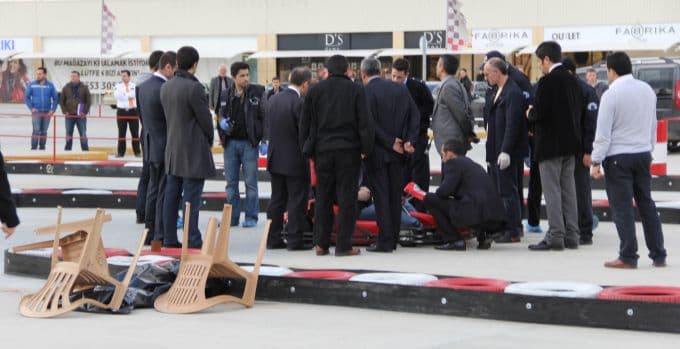 Go-Kart pistinde inanılmaz ölüm