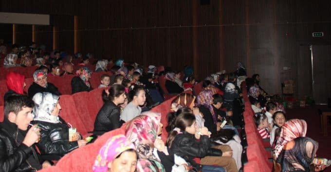 Yetimler gönüllerince eğlendi
