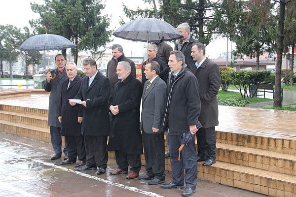 Özgürlük için Sakarya'dan 103 bin 250 imza