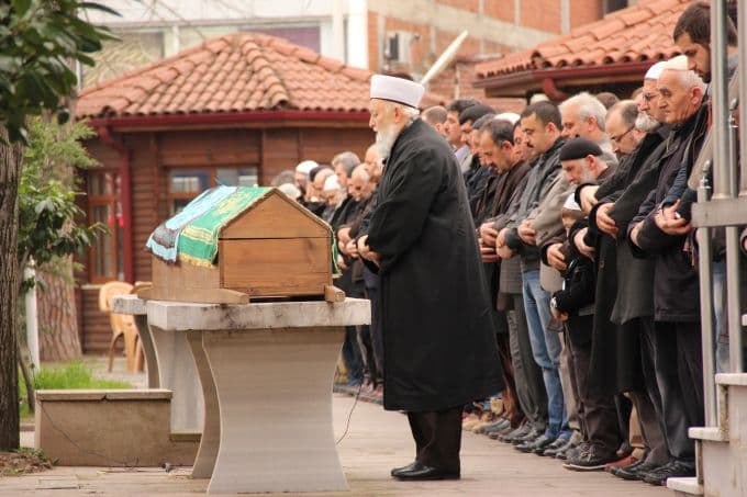 Eski İlçe Başkanı Mehmet Sarı'nın annesi defnedildi