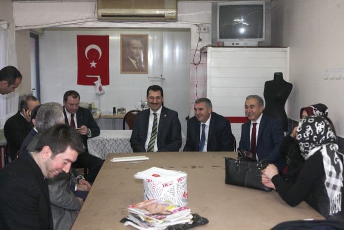 Bakan Şahin Eski Terminal alanını inceledi