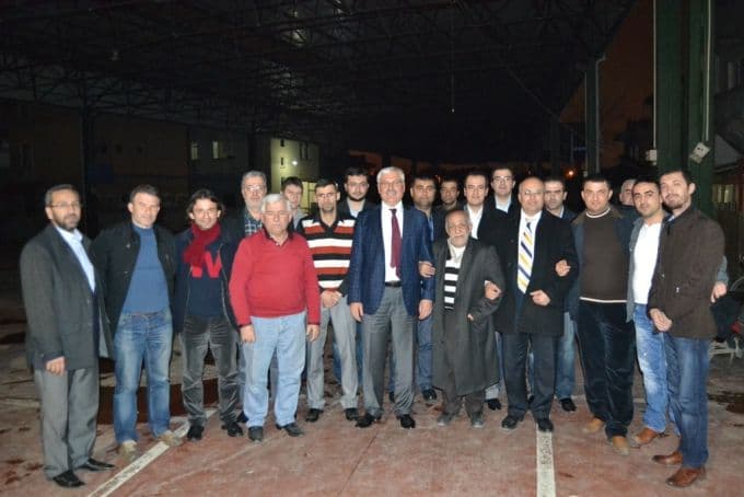 Mustafa Ak, Şeker Mahallesi'nde