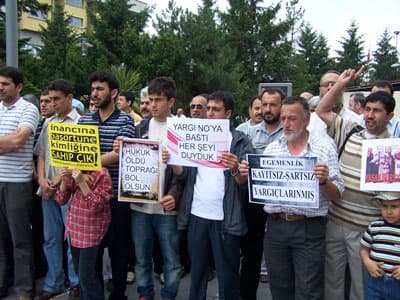 143. Başörtüsü Eylemi