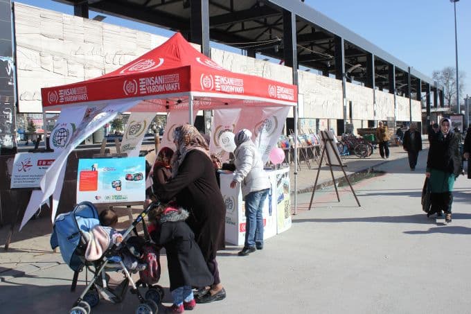 "Yetimlere Dünyanızda Yer Açın"