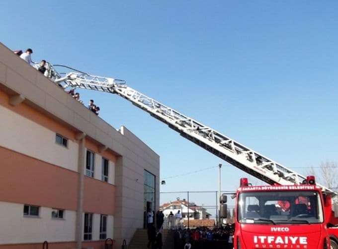 Yangın tatbikatı gerçeği aratmadı