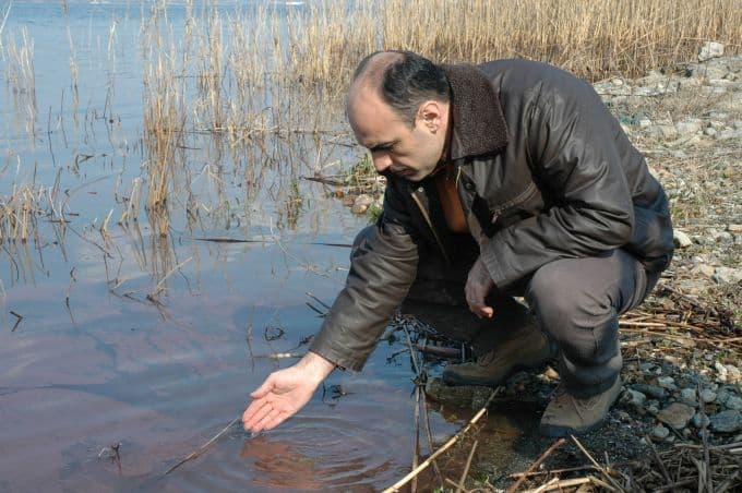 Sapanca Gölü kızıla büründü!