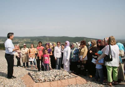 Büyükşehir Belediyesi'nin Hizmet Gezileri Sürüyor