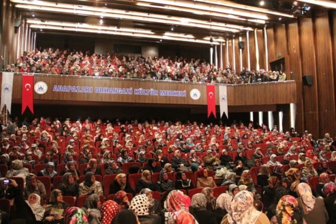 "Aile sarayının sultanı kadın"