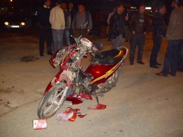 Otomobiline çarpan kişi bakın kim çıktı?