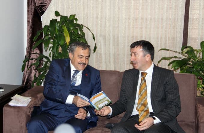 Bakan Eroğlu Sakarya'ya hangi müjdeleri verdi?