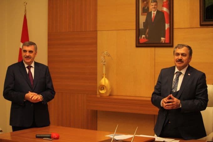Bakan Eroğlu Sakarya'ya hangi müjdeleri verdi?