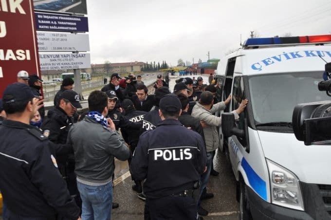 BDP'liler Sakarya'da Nevruz'u kutladı