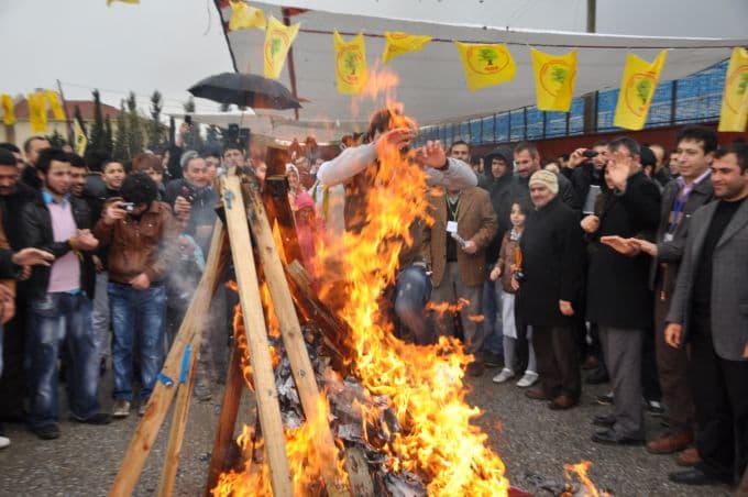 BDP'liler Sakarya'da Nevruz'u kutladı