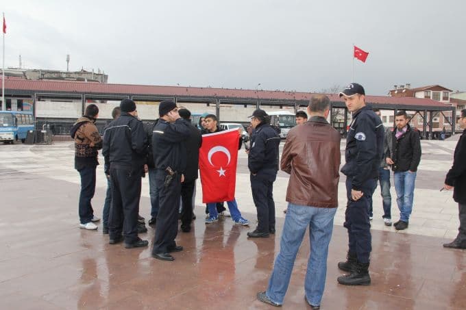 BDP'liler Sakarya'da Nevruz'u kutladı