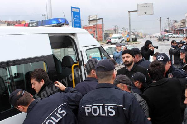 BDP'liler Sakarya'da Nevruz'u kutladı