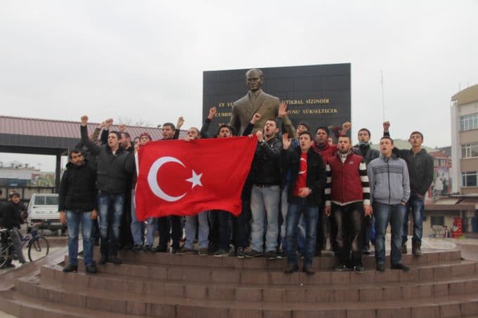 BDP'liler Sakarya'da Nevruz'u kutladı