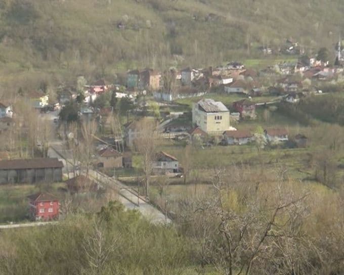 Sular altında kalacak beldede mezarlıklar taşınıyor