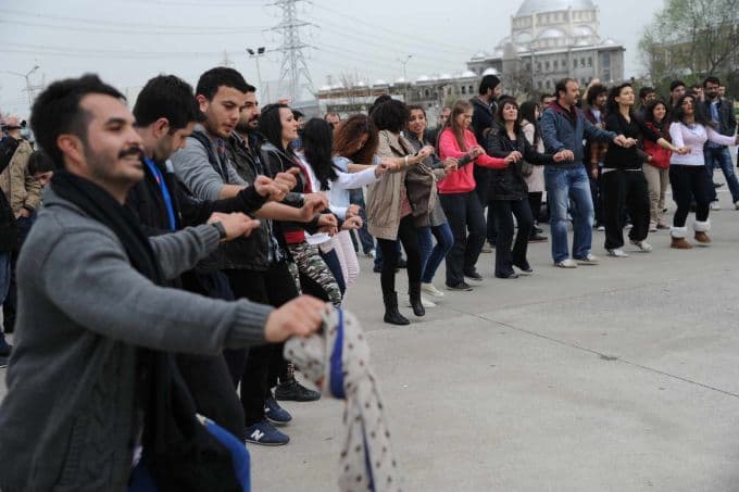 SAÜ'de Nevruz coşkuyla kutlandı