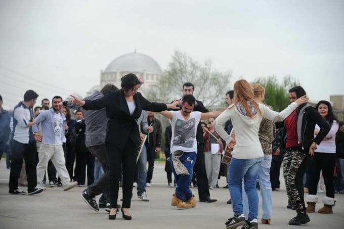 SAÜ'de Nevruz coşkuyla kutlandı