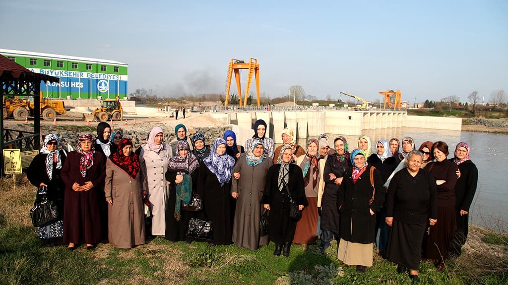 YÖÇEYDER'e belediyenin hizmetleri tanıtıldı