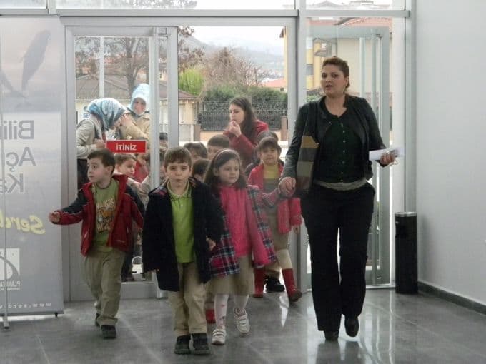 Minik öğrenciler uzayı keşfetti
