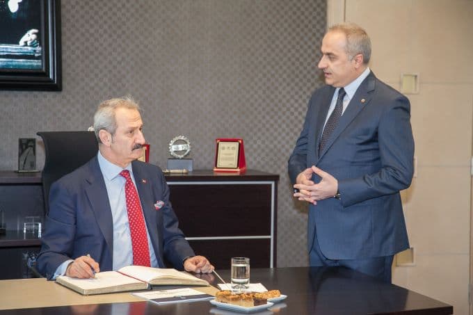 "Otomotiv üssü Sakarya'ya yakışır"